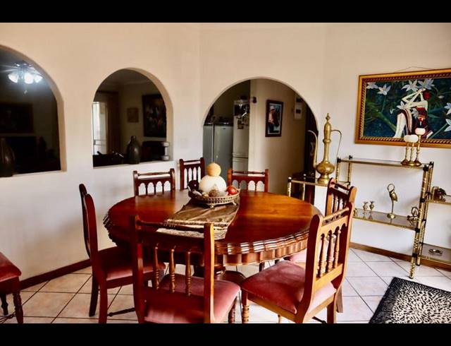 3 BEDROOM HOUSE FOR SALE IN BRACKENHURST